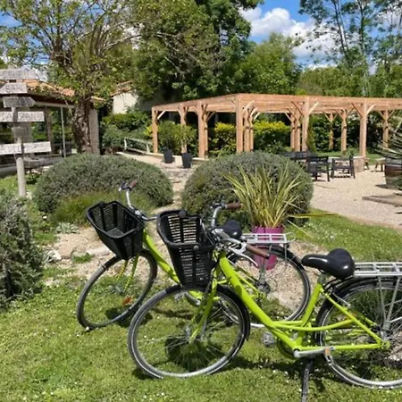 39m² Pour 4 Personnes Avec Terrasse - Api-1-52-669 * Coulon