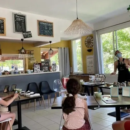 39m² Pour 4 Personnes Avec Terrasse - Api-1-52-669 Campingplatz *