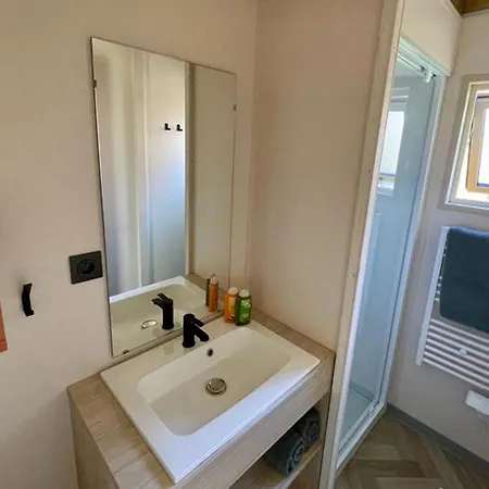 39m² Pour 4 Personnes Avec Terrasse - Api-1-52-669 *